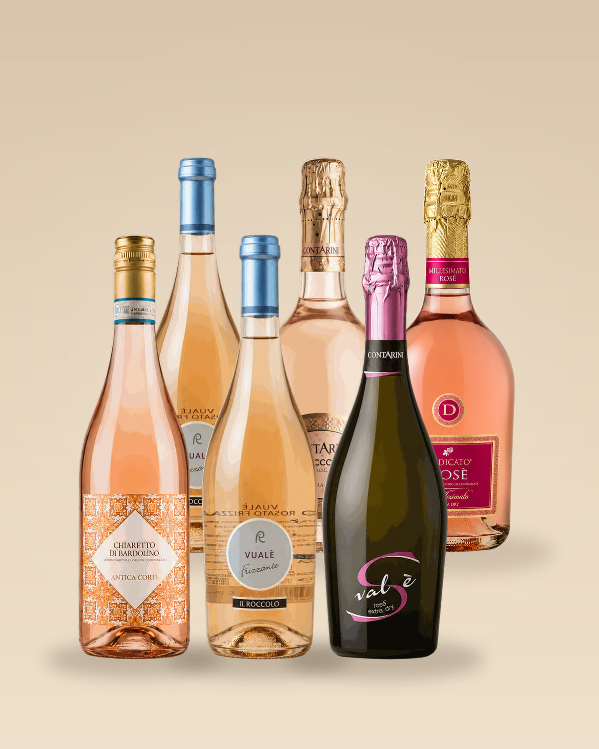 Probierpaket Rosé & Bollicine: 6 Flaschen Rosé und Schaumwein vor beigem Studiohintergrund
